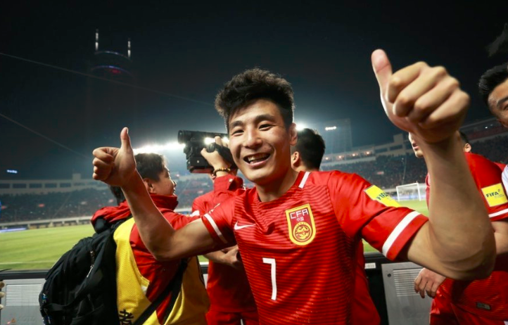  国足世预赛力克劲旅，晋级希望重燃  