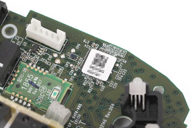  电竞硬件厂商发力 轻量化鼠标引领市场新潮流