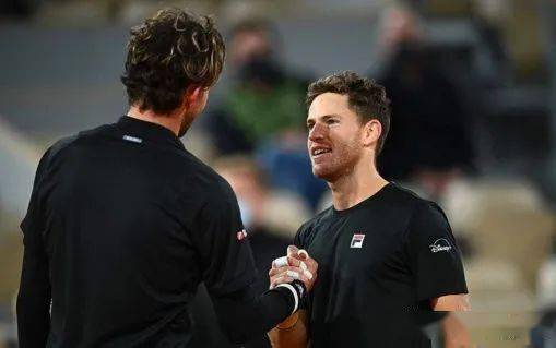  蒂姆美网五盘鏖战险胜晋级八强