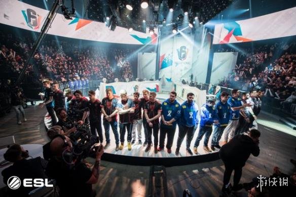  彩虹六号围攻国际赛开幕，战术执行考验团队默契度  