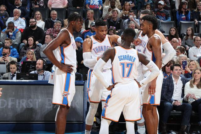  公牛拉文空中作业暴扣点燃全场